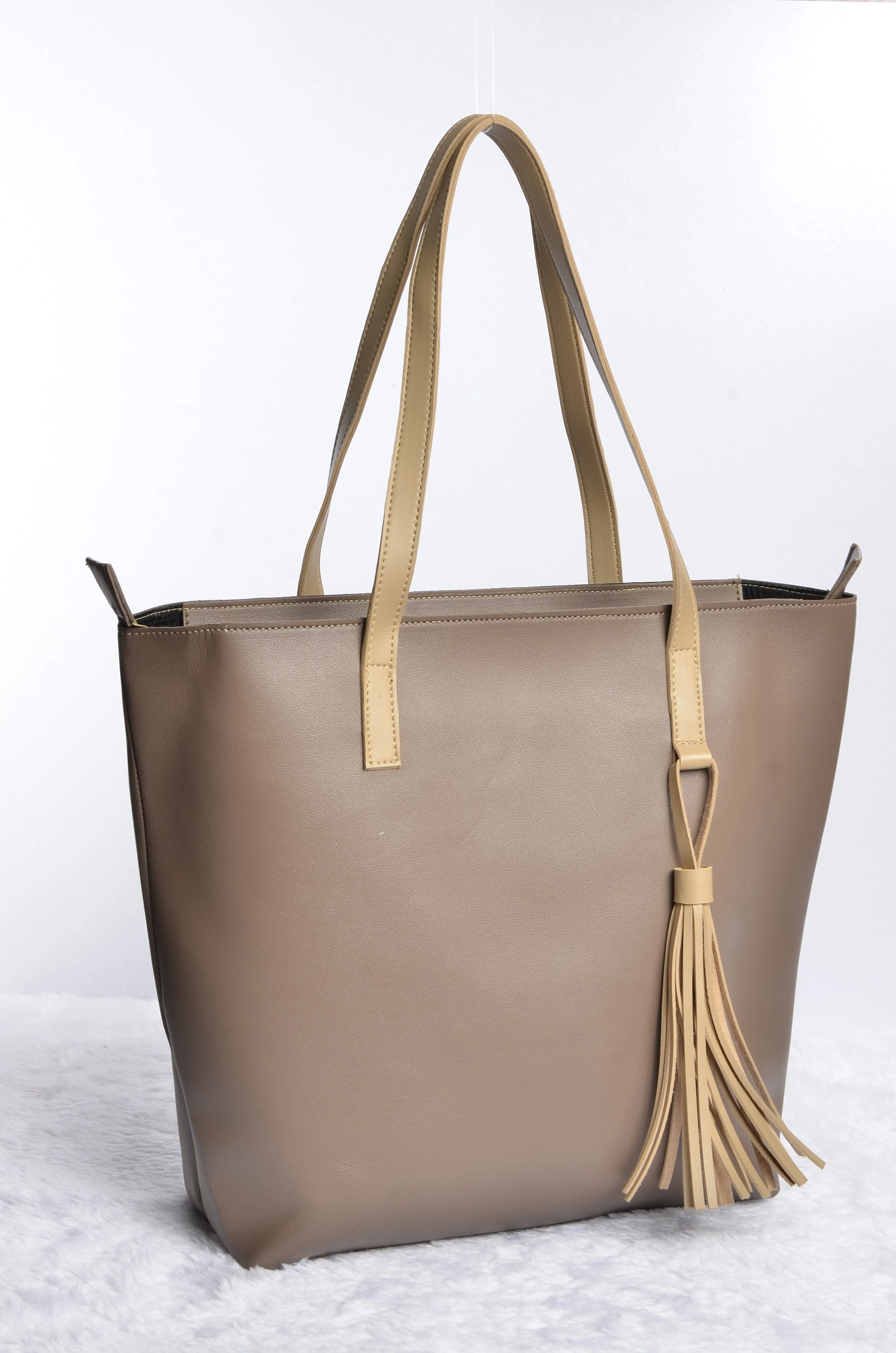 Tote Bag with Tassel