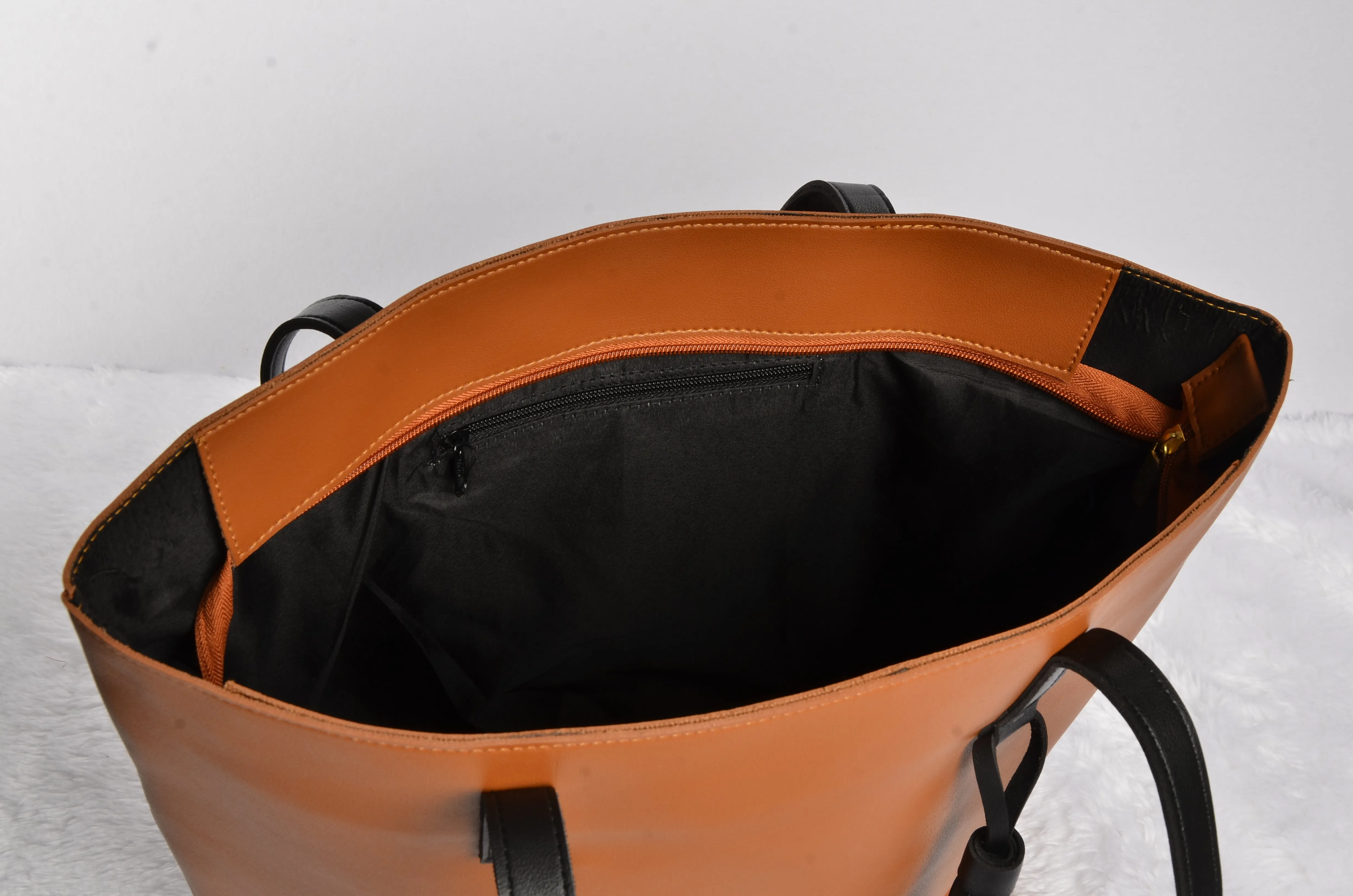 Tote Bag with Tassel